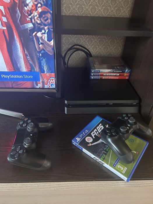 PlayStation 4 slim 500gb