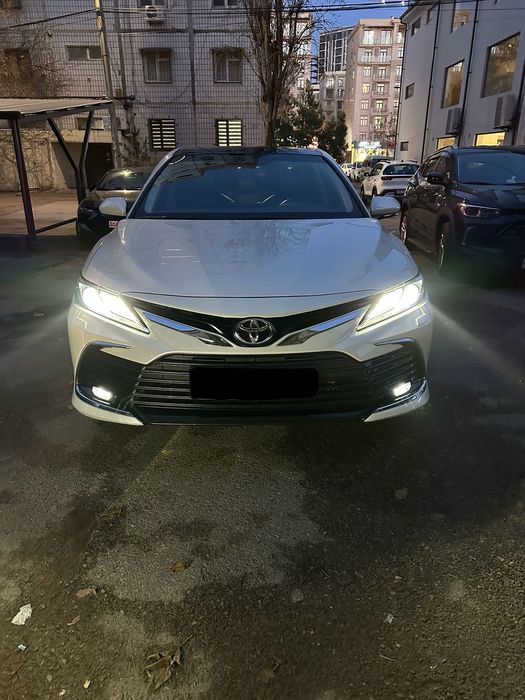 Продается Toyota Camry 2023
