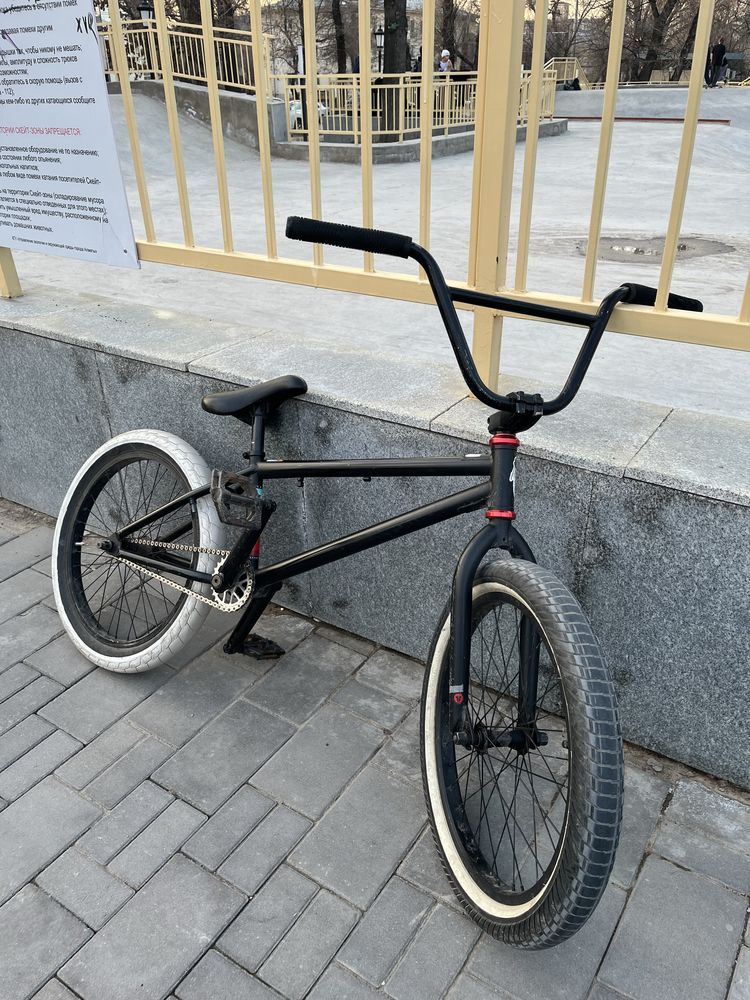 Трюковой велосипед bmx