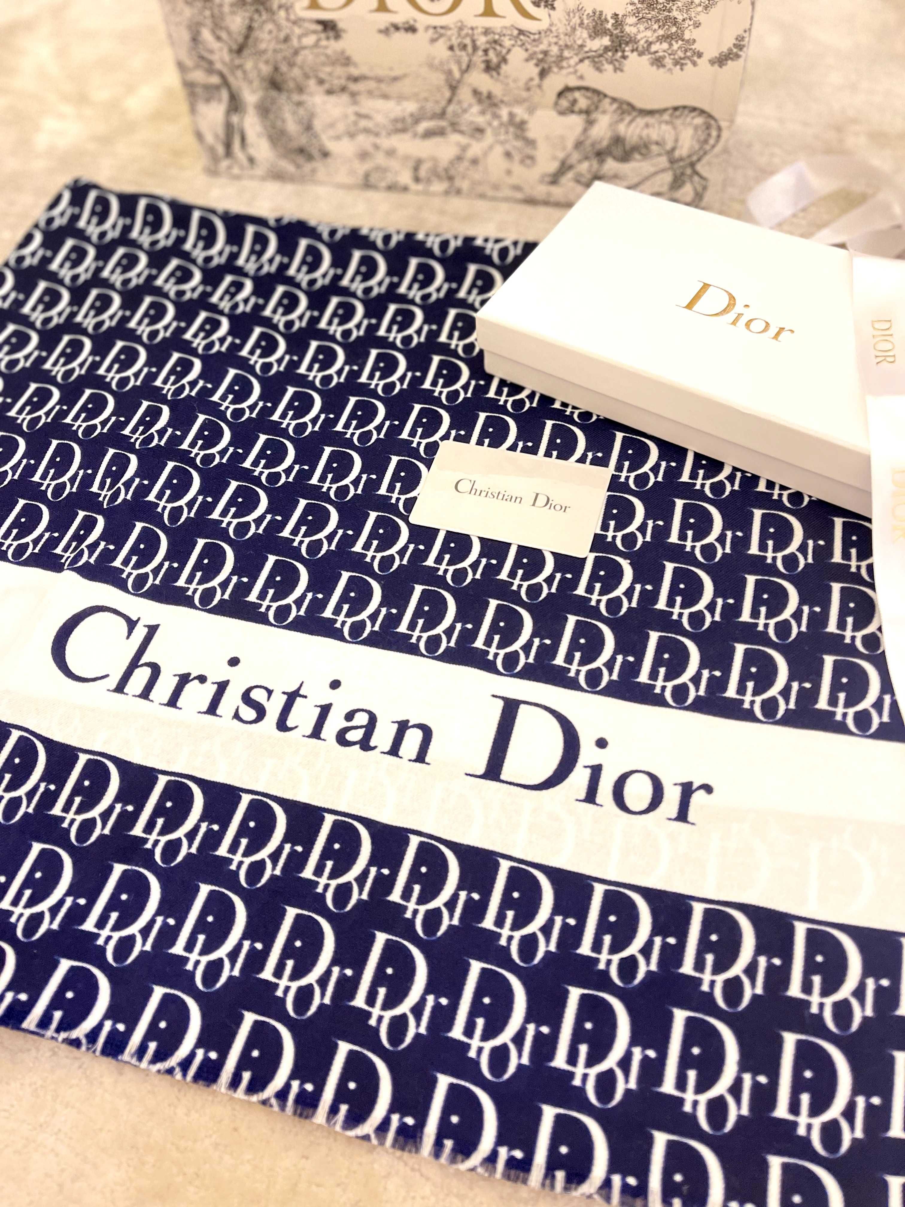 Eșarfa Christian Dior albastra