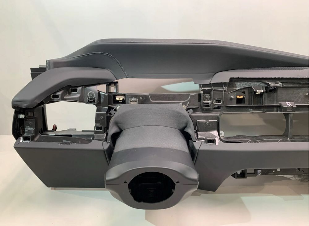 Plansa Bord Bmw seria 7 G70 i7 Originala
