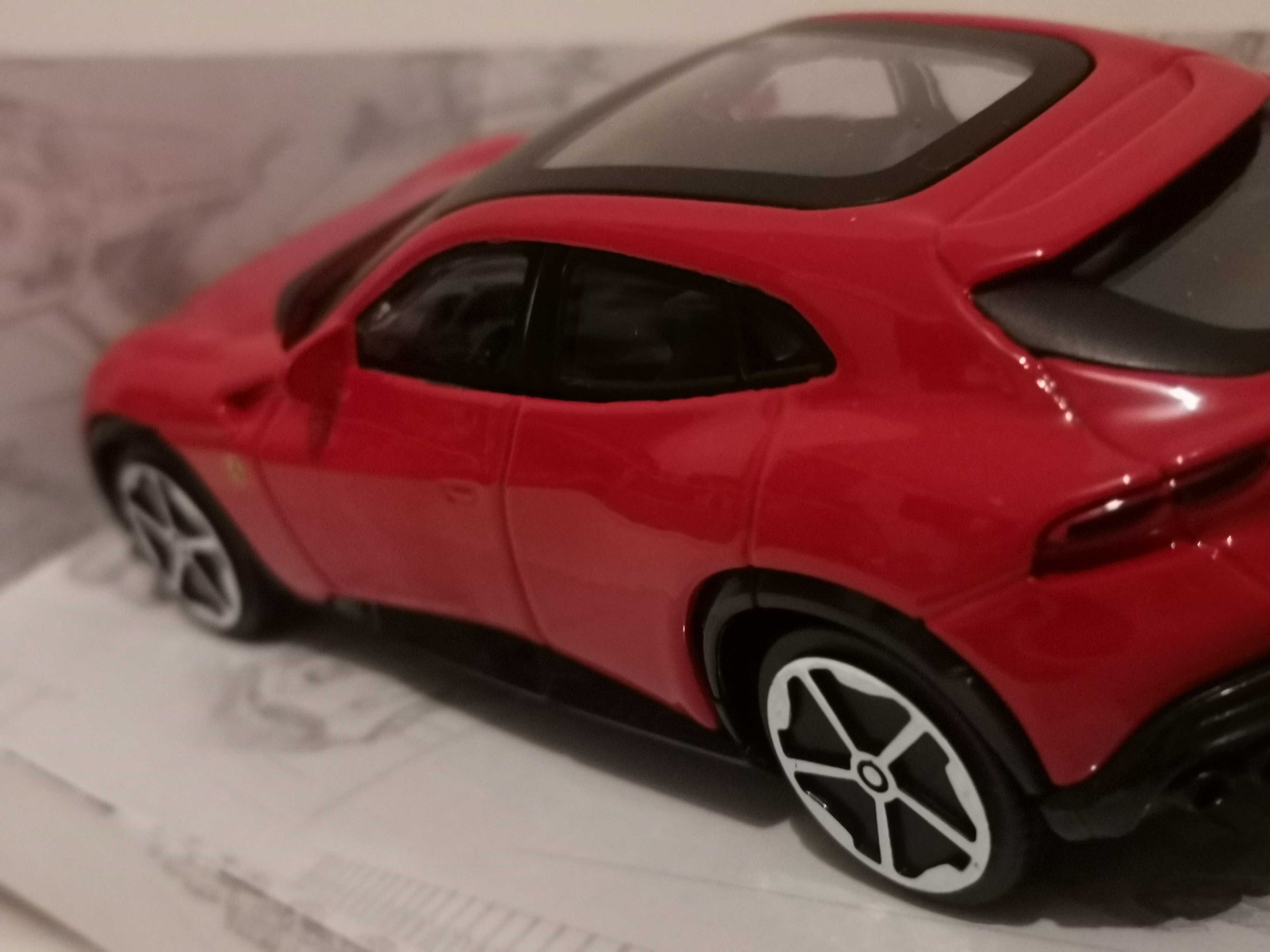 Продавам количка Bburago Race and Play 1/43 Ferrari Purosangue