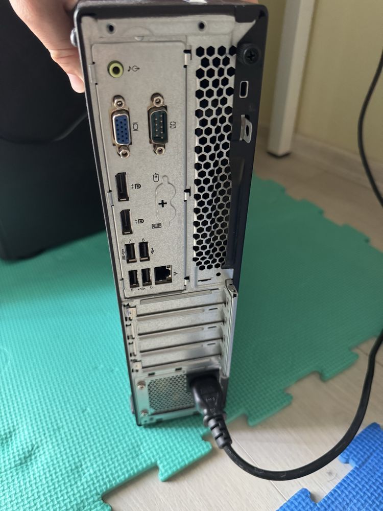 Lenovo M720s SFF PC настолен мини компютър