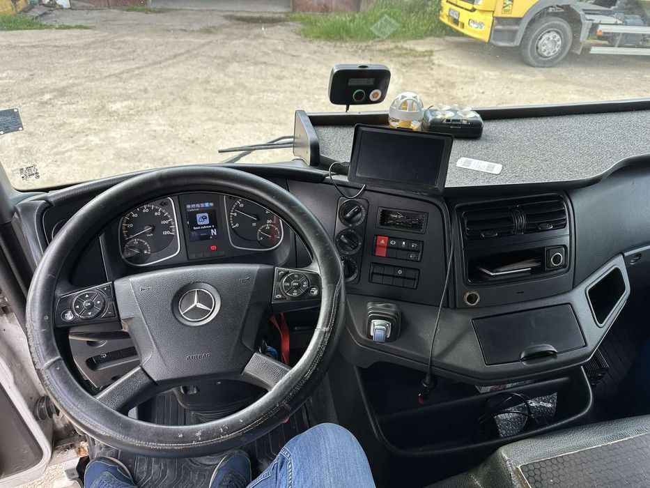 Mercedes Atego 818