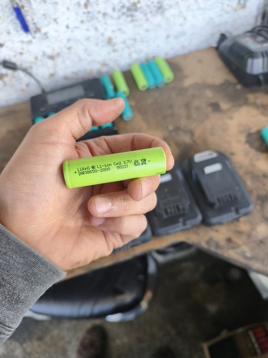 Чисто нови батерии