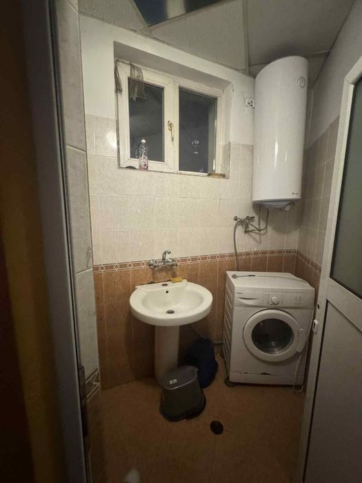 Едностаен апартамент в ж.к. Дружба 1 .