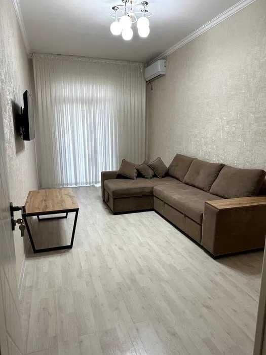 Сдается квартира на Алмазарском р-не Сагбон  ЖК GOLDEN HOUSE !!