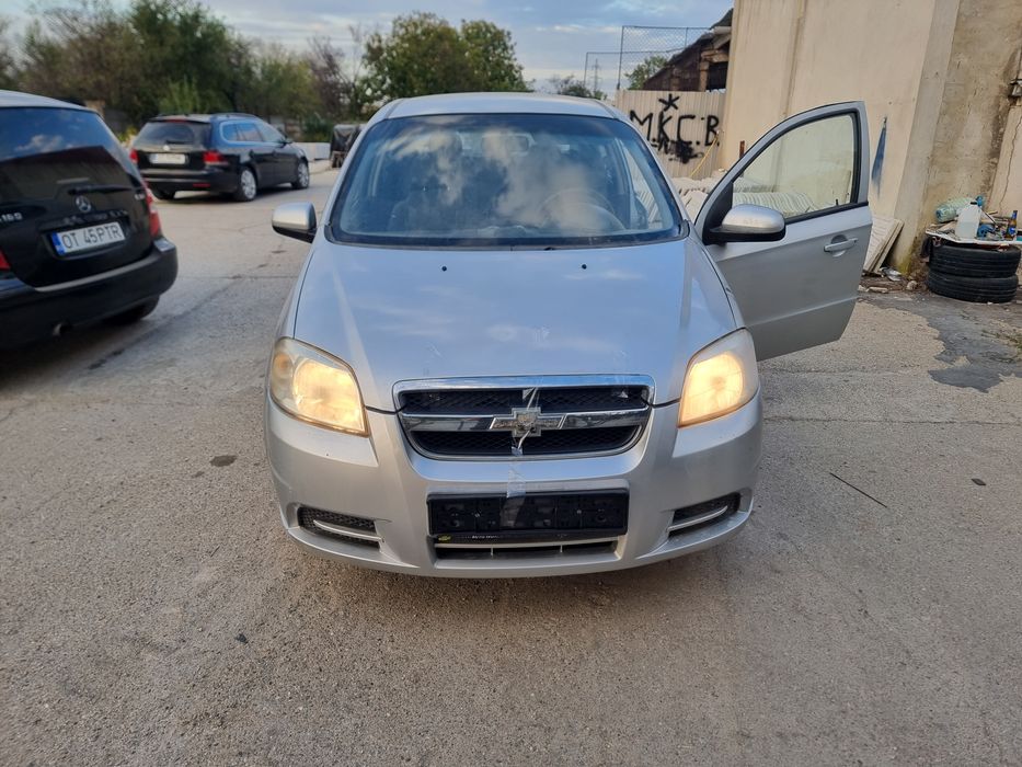 Vând chevrolet aveo 2006 berlina