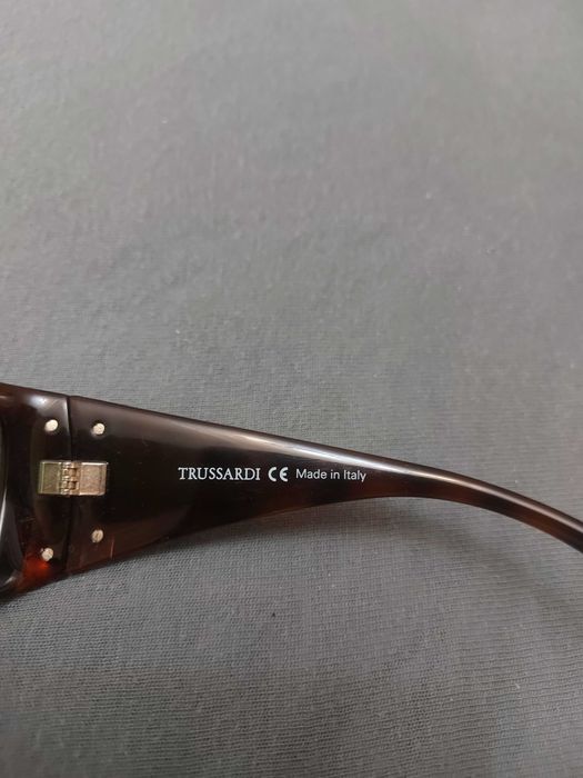 Дамски слънчеви очила Trussardi