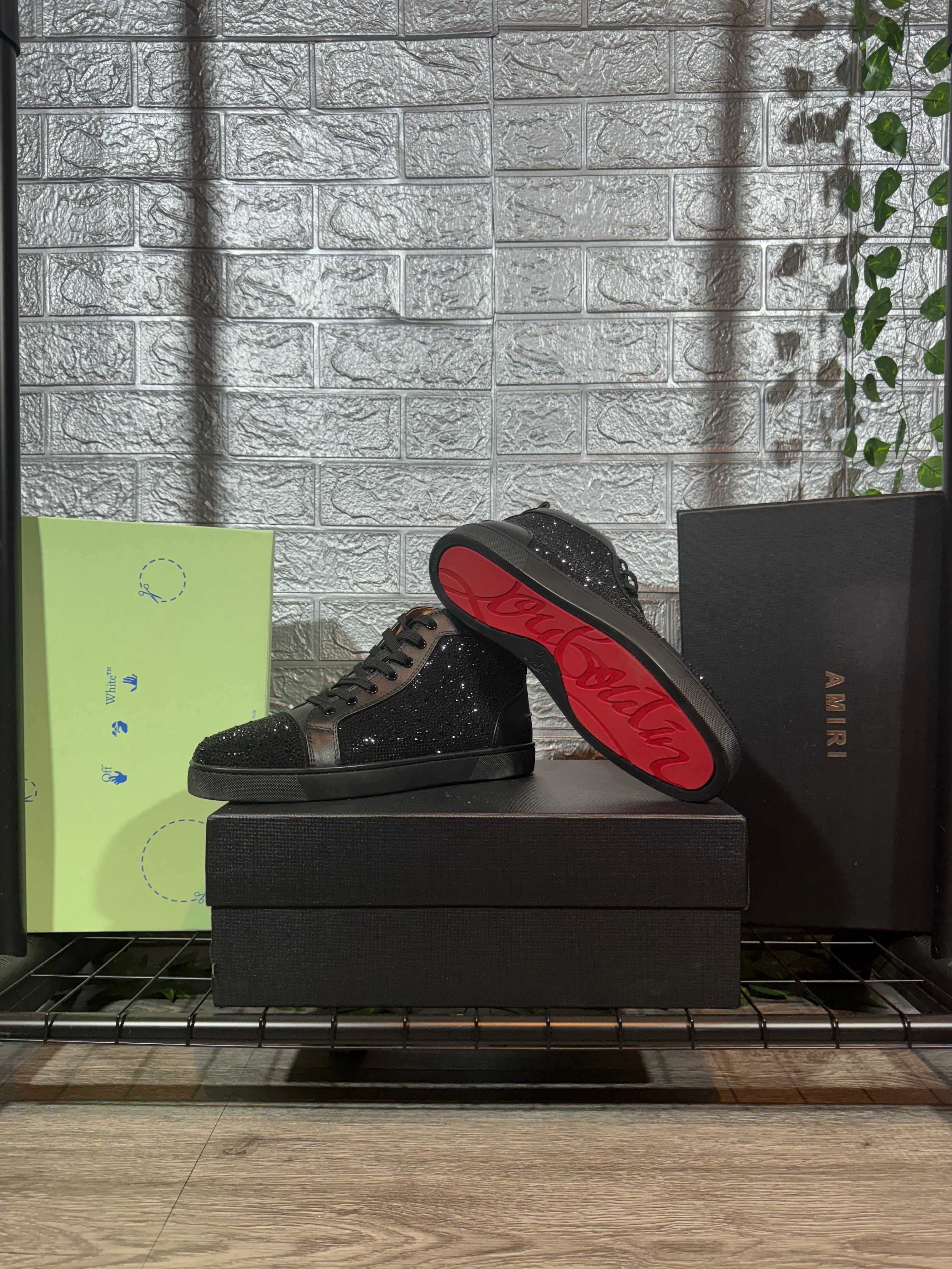 Louboutin marimea 43