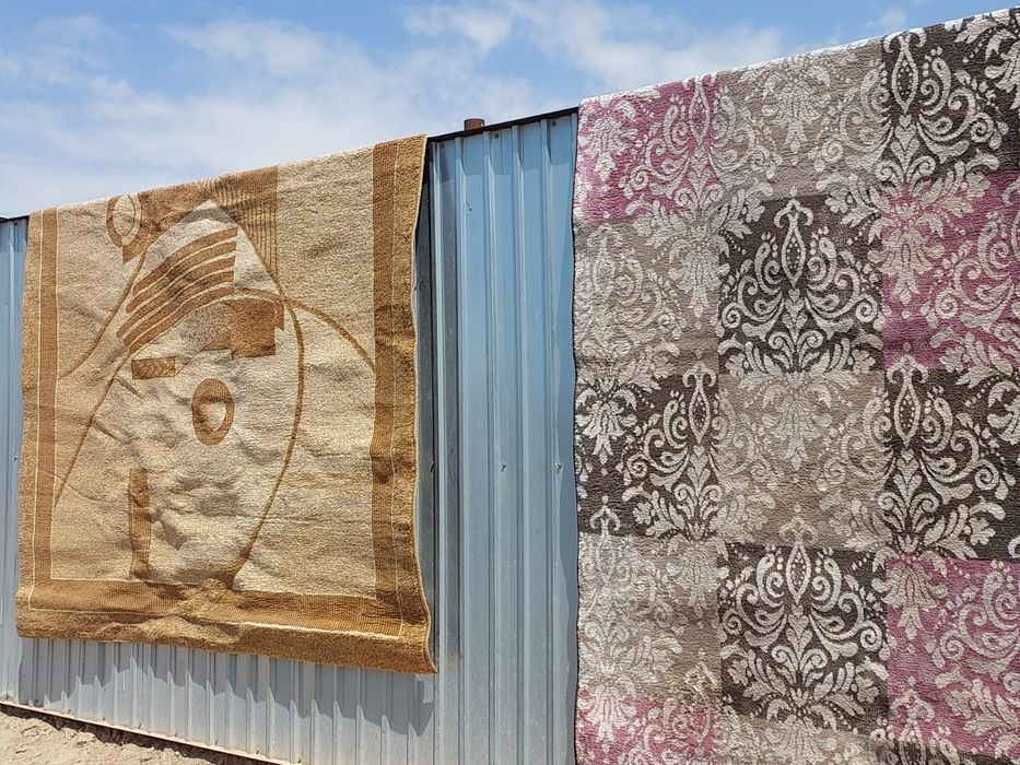 Продам ковры в хорошем состояние