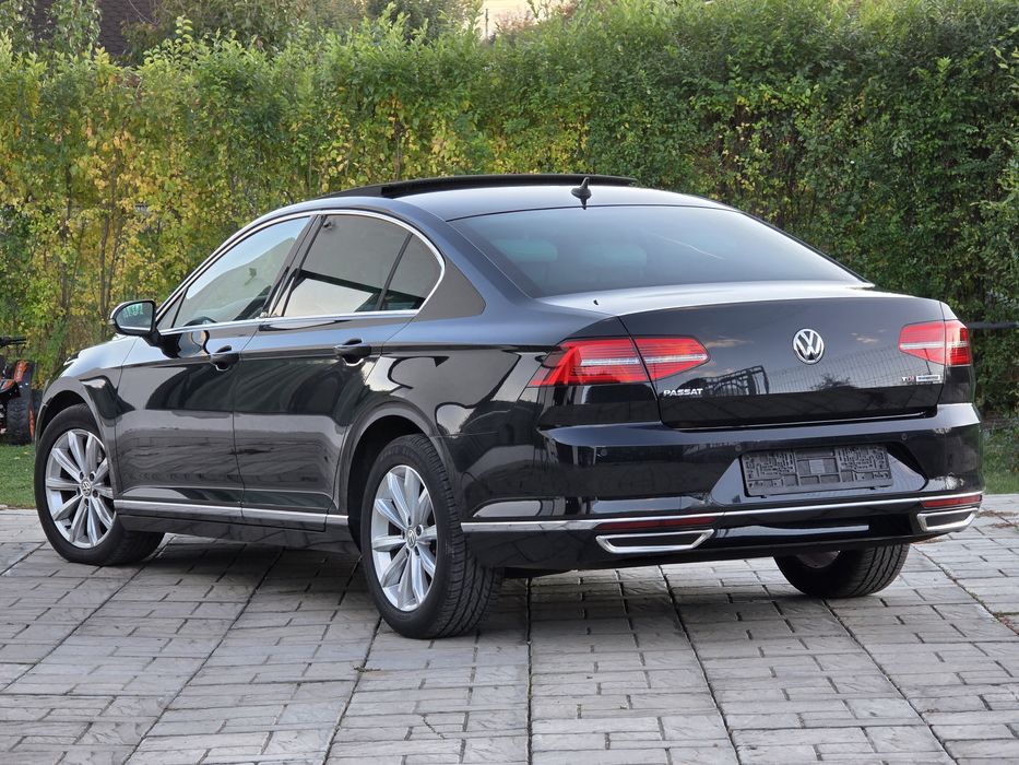 Volkswagen Passat / EURO 6 / Trapa / Led / CarPlay / Acc / DSG