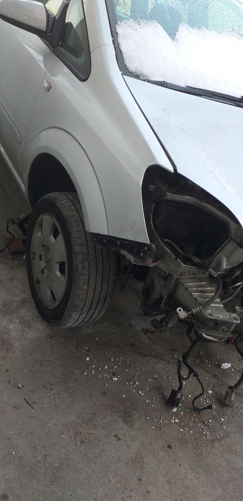 Ușă dreapta față opel zafira b  2008 cod culoare z157