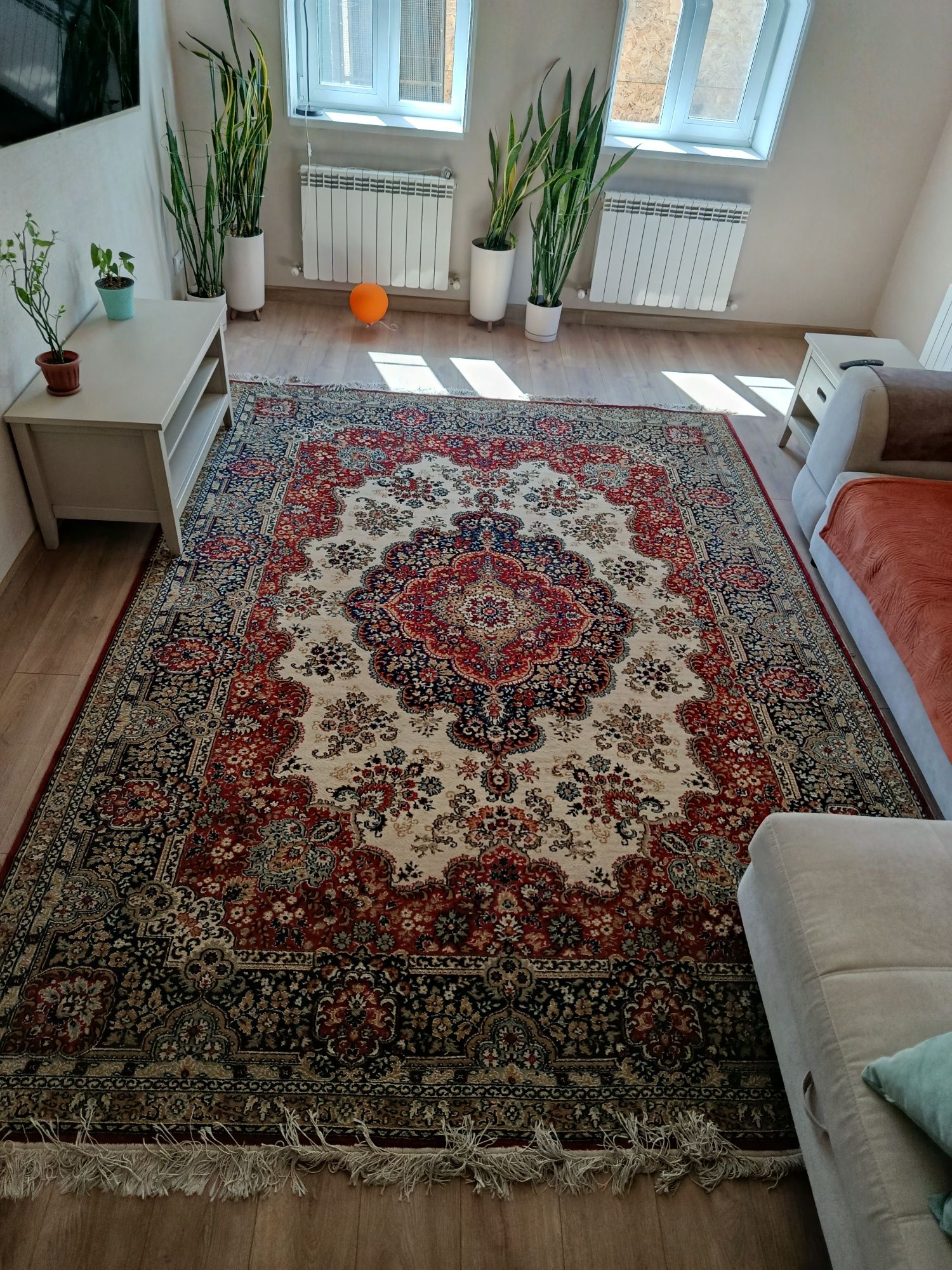 Продам ковры 2*3 и 3,5 *2,5