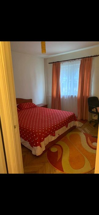 Inchiriez apartament 3 camere