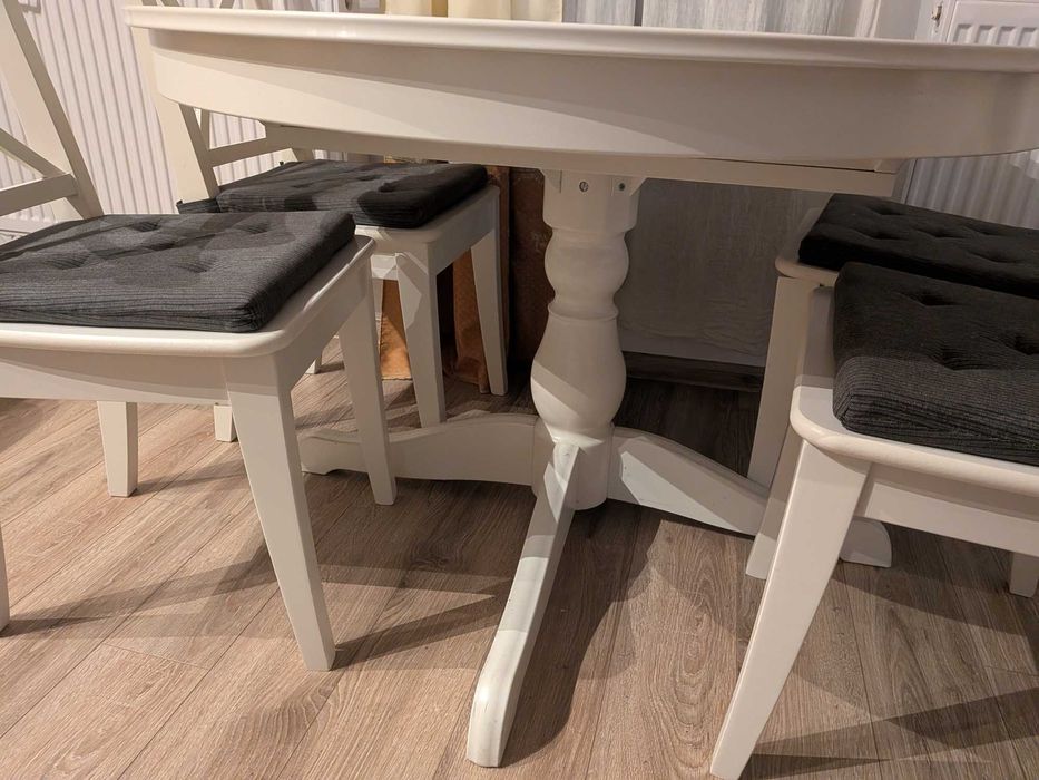 INGATORP / INGOLF
Masă + 4 scaune preț 1800 lei