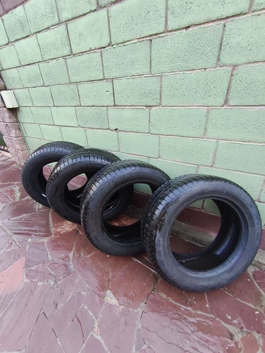 255/55/18 Goodyear