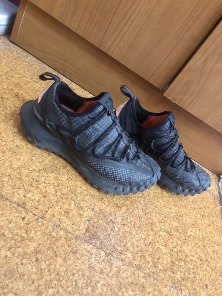 Маротнки nike ACG Mountain Flay Low