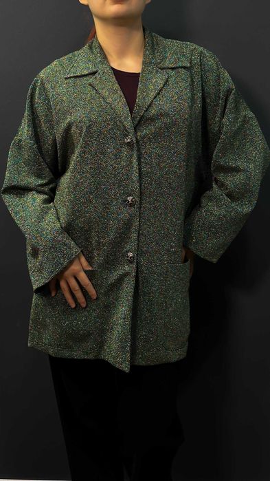 Лёгкий жакет с блеском — добавь роскоши в повседневность!