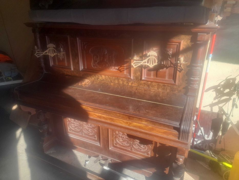 Pianină Robert Westphal Berlin in stare bună