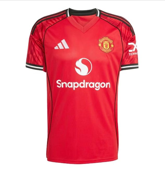 Клубни тениски на всички отбори- Англия