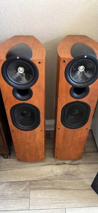 напольные колонки фирмыKEF Q7 / 175W