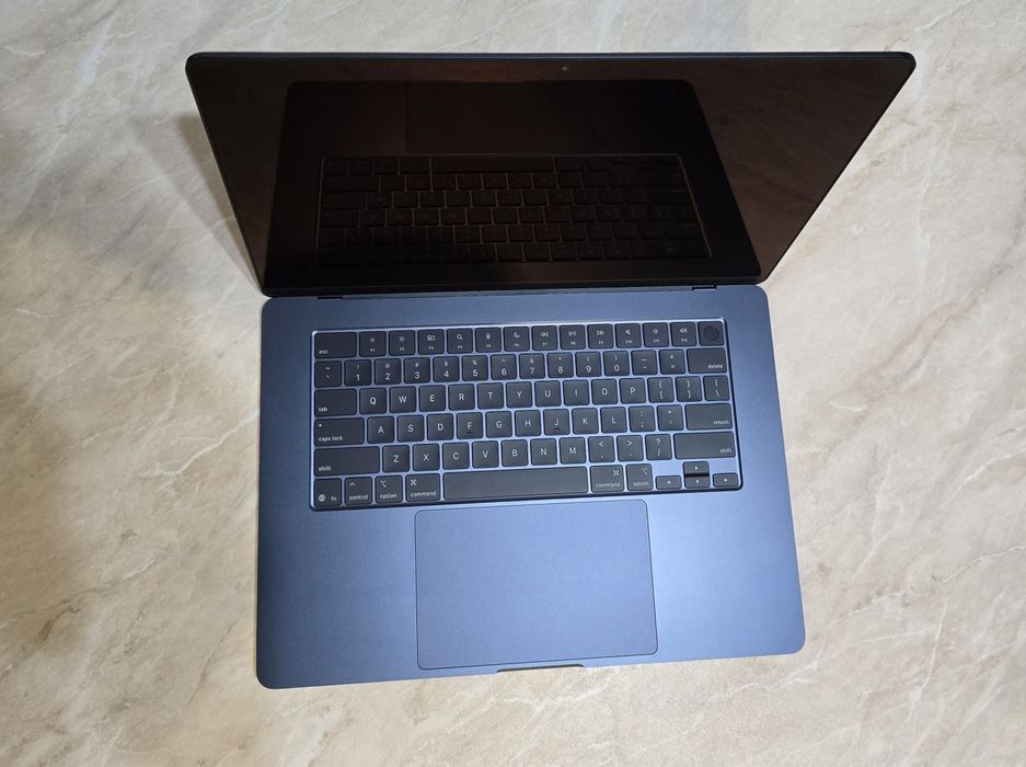 MacBook Air 15 M4 24/512 3 цикла