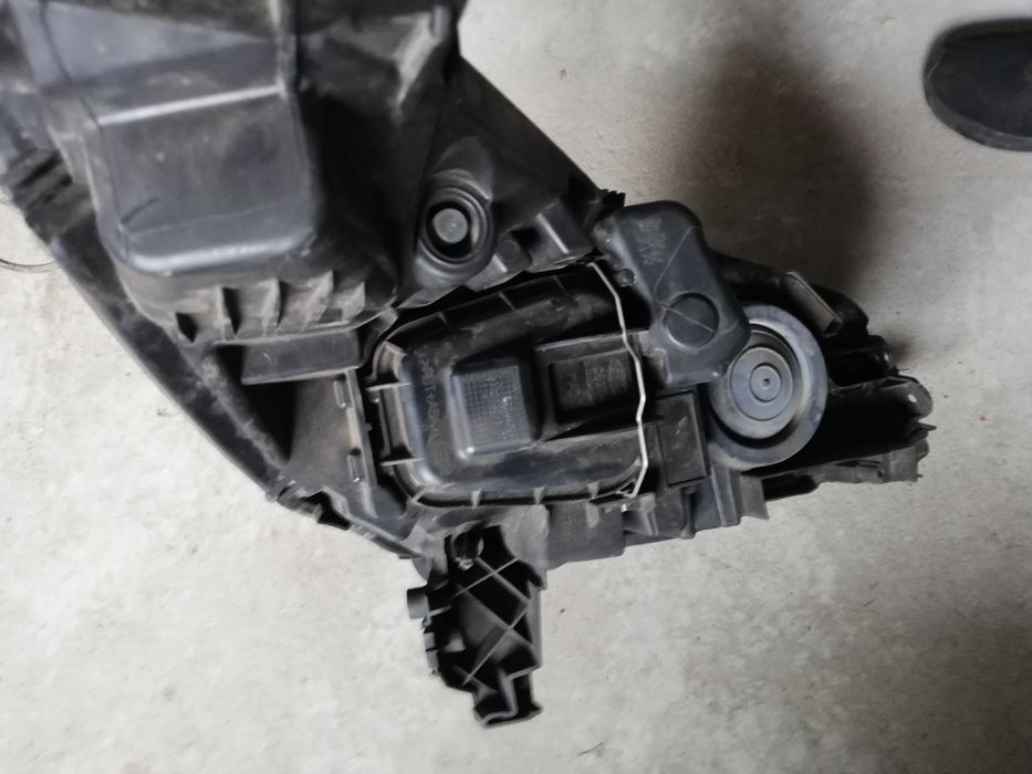 Комплект фарове за форд куга