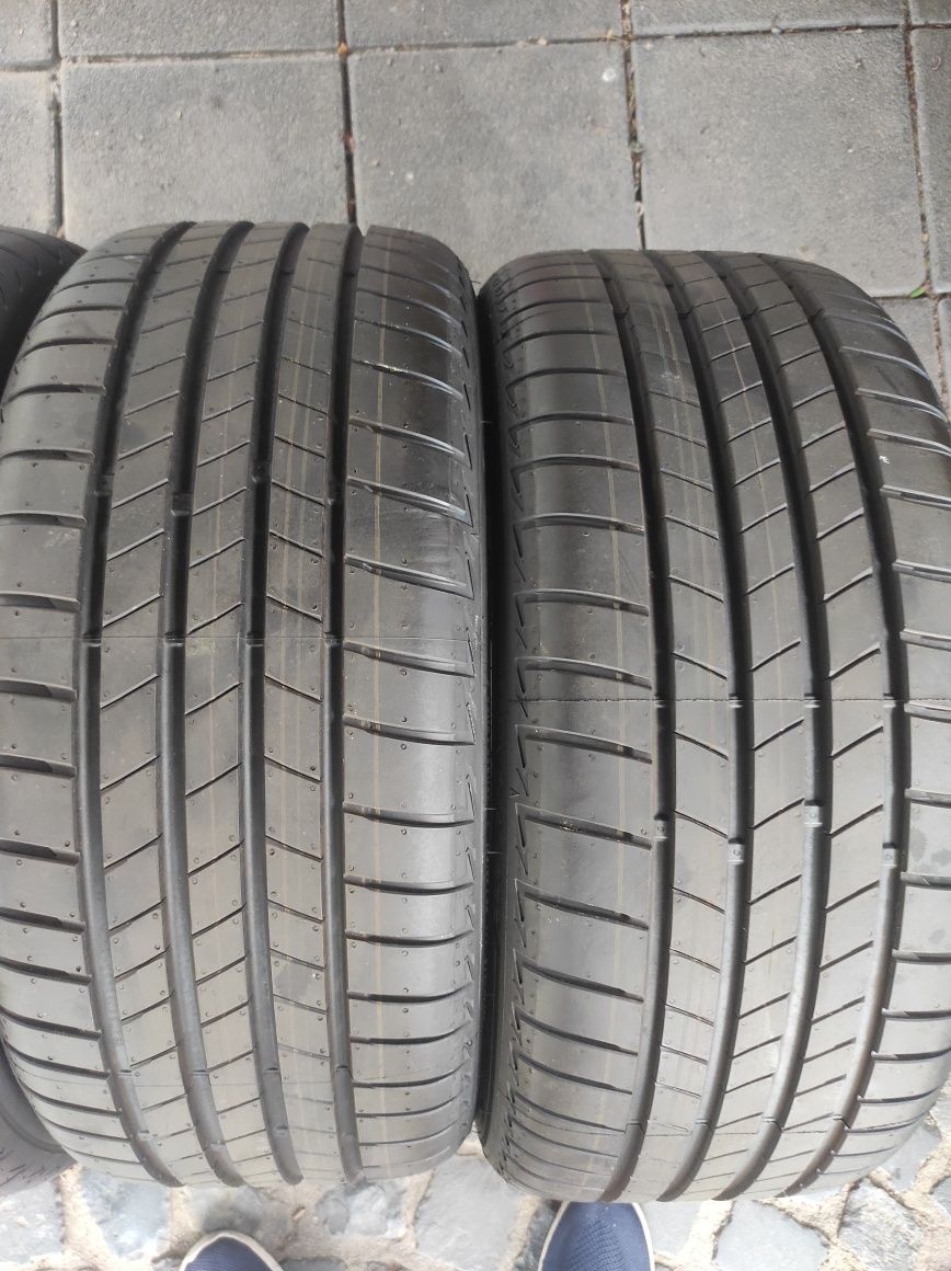 225/40/18 Bridgestone
