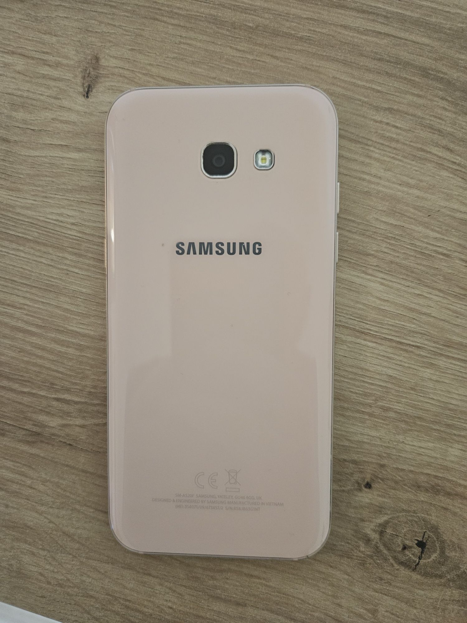 Samsung A5 перфектен,розов