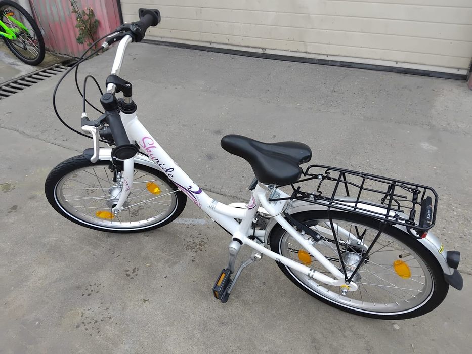 Vând bicicleta din aluminiu pentru copii