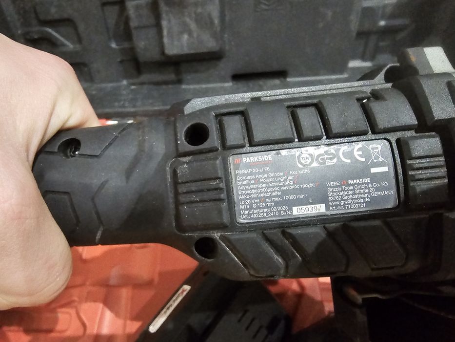 Акумулаторен Безчетков Ъглошлайф PWSAP 20Li F6 + 2 Броя Батерии 4А 20V