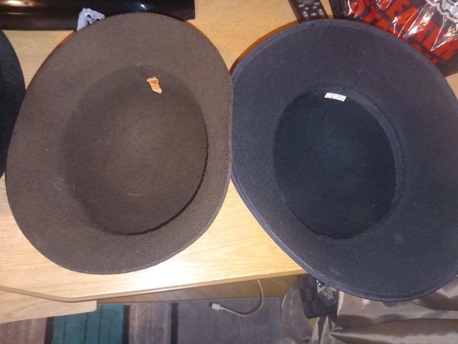 Set 4 palarii dama din catifea stare exceptionala.