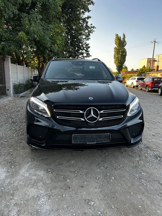 Capotă motor Mercedes GLE 2018 cu defect reparabil