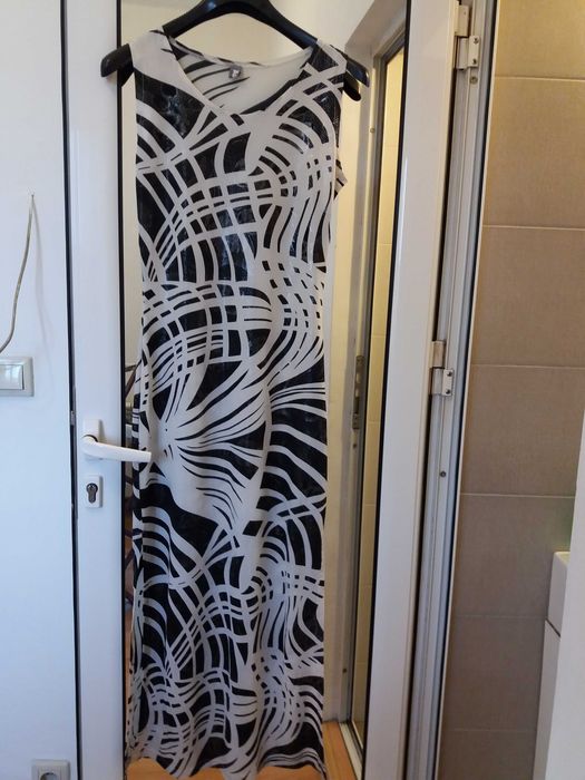 Продавам нови вечерни и коктеилни рокли с пайети