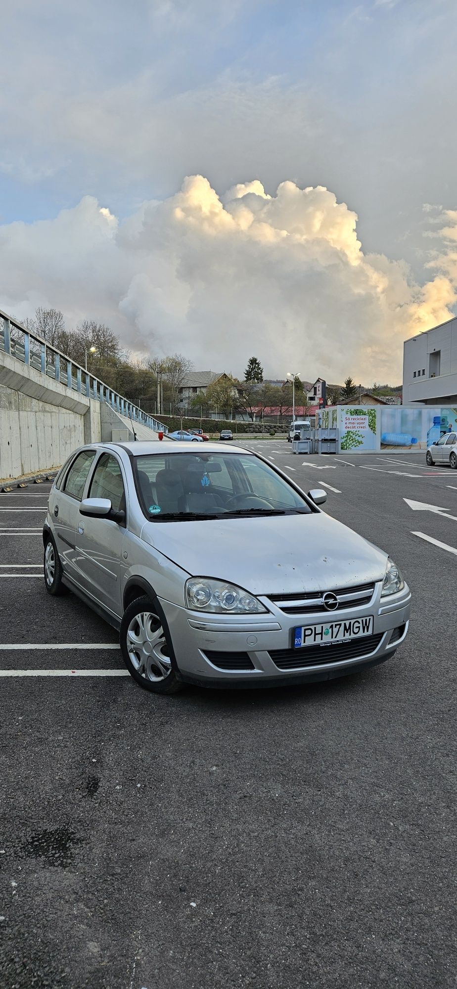 Opel Corsa 1.2 twinport 2005 far led, semi piele, sau Volkswagen Polo
