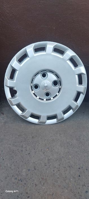 Kalpak r 14 sotiladi. Xolati yengi 1marta qo'yib yechib qo'yildi!