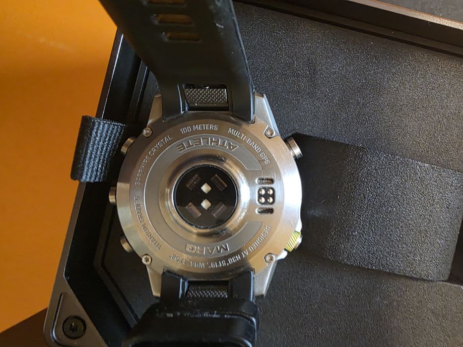 Smartwatch Garmin Marq Athlete  Gen 2 Titian grad 5 stare buna factura