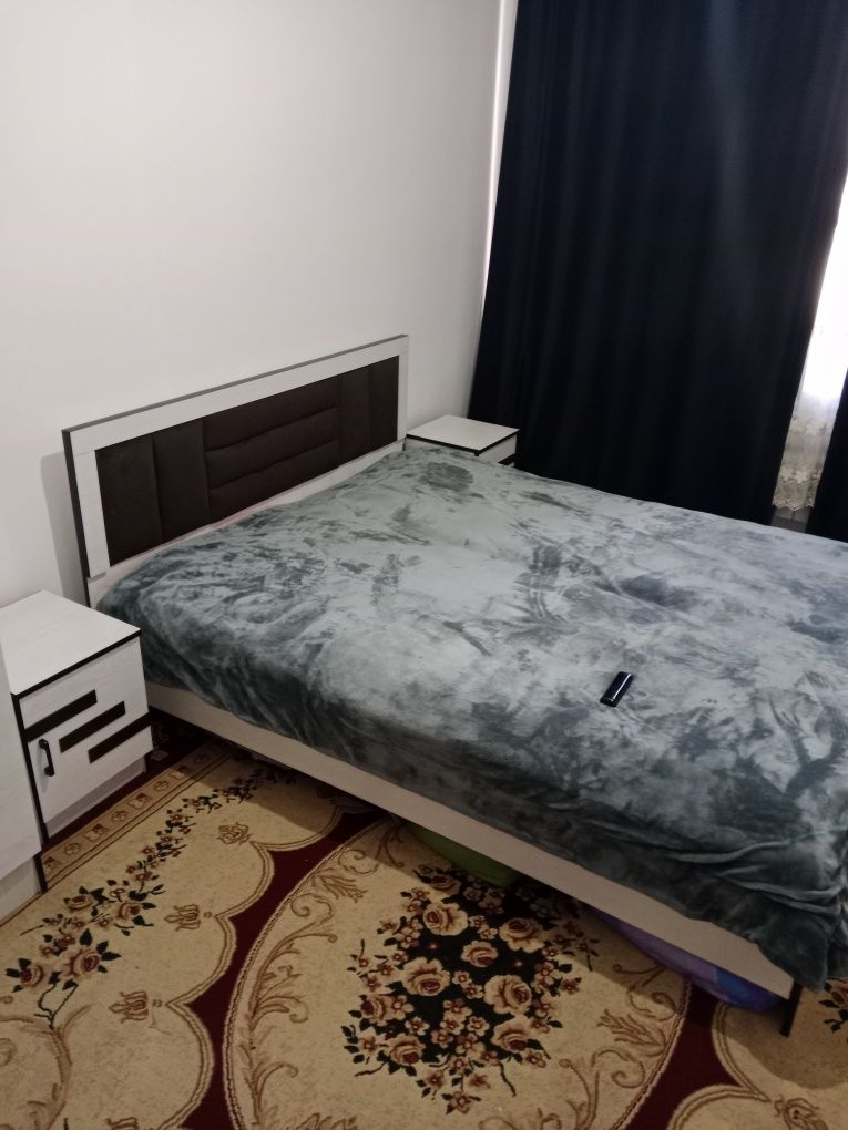 Спальня мебель почти новый