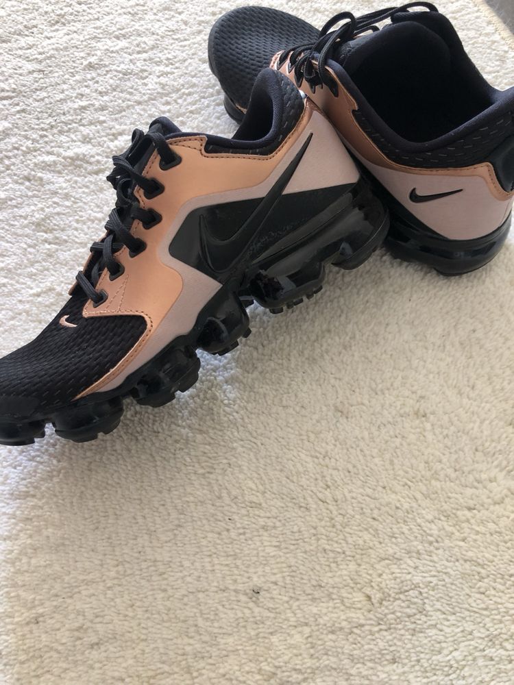 Уникални маратонки Nike Намалени