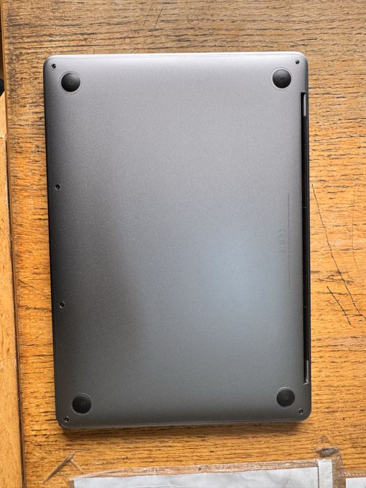 Macbook PRO M2 SSD512GB, 8GB-RAM, functioneaza pefect