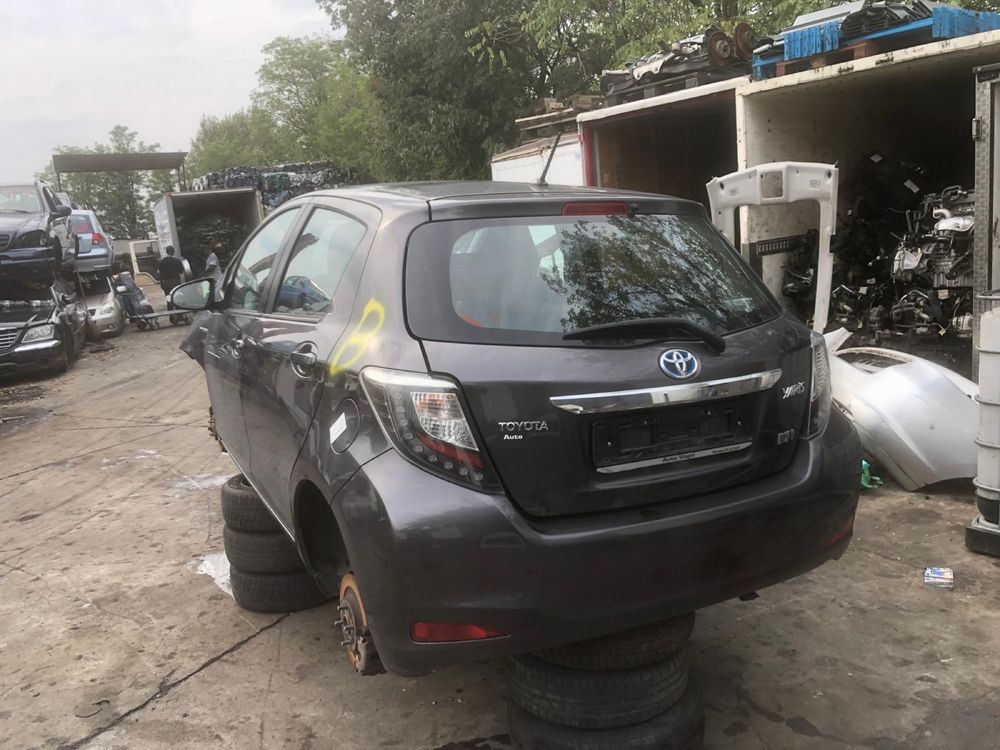 Piese Toyota Yaris 3. 1.5B Hybrid. 2013. 130000km. Volan stinga.