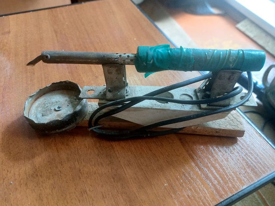 Паяльник отдам не дорого