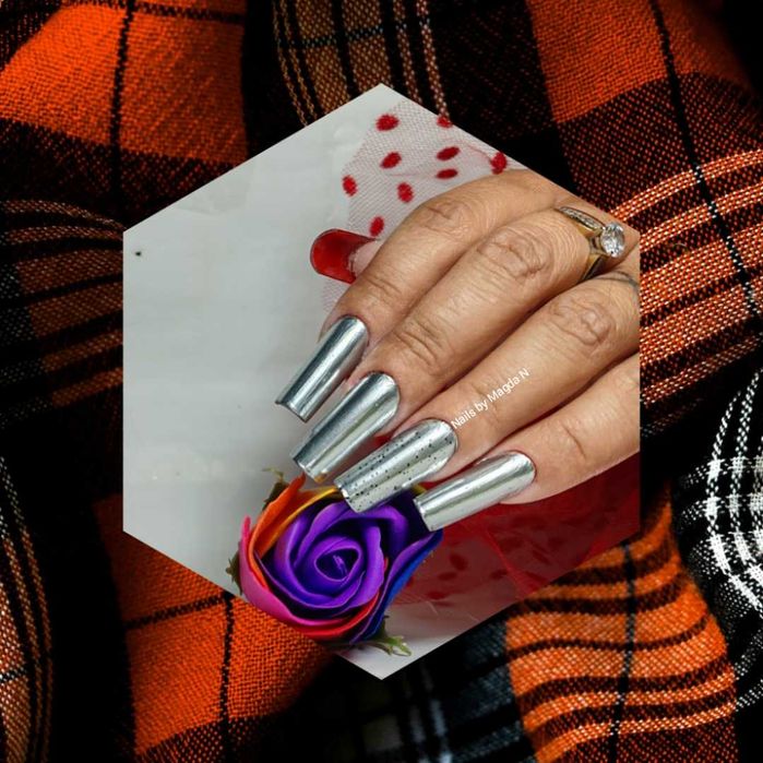 Unghii cu gel si semi