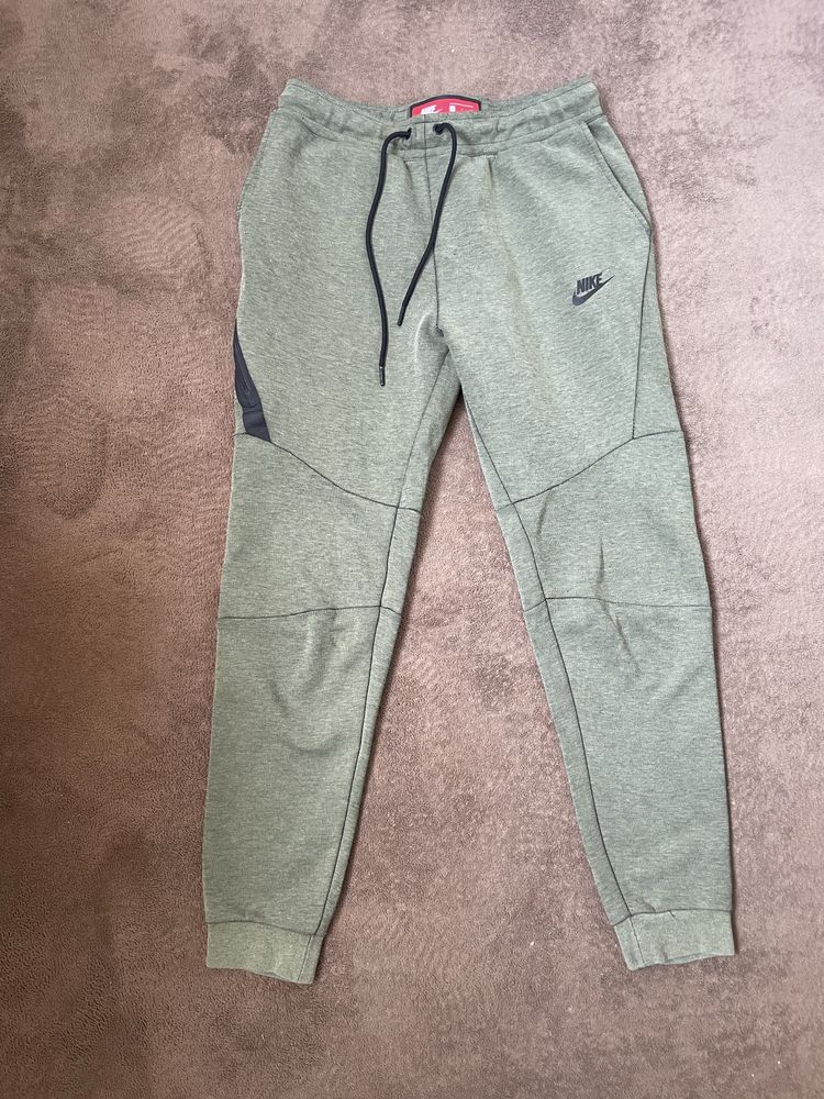 Оригинален Nike Tech Fleece Jogger р-р S