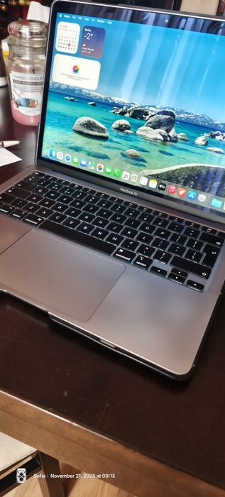 MacBook Air 13" M1 (2020) - Space Grey, 8GB RAM, 256GB SSD