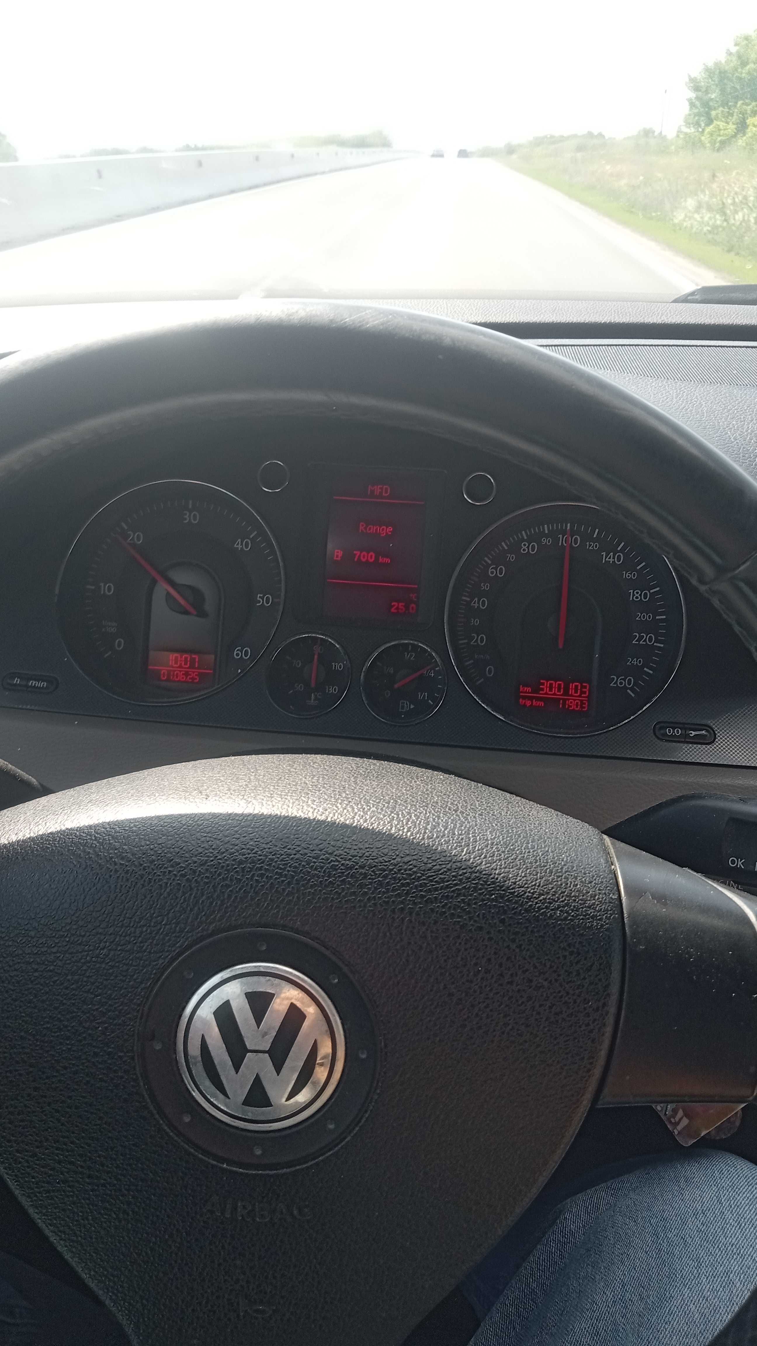 Mașina ww pasat B6 an 2006