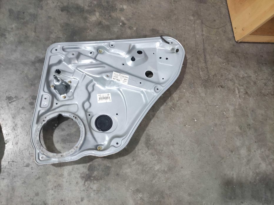 Macara spate stanga dreapta manuale volkswagen passat b5.5 2001-2005