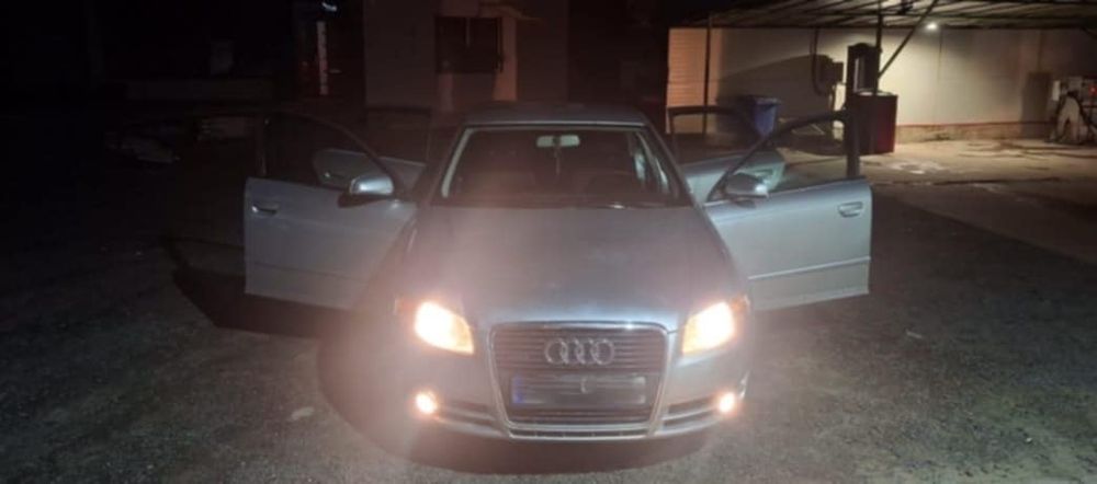 SE VINDE AUDI a4 b7/ quattro/ manuala