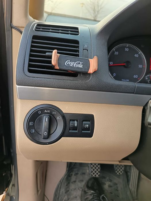 Mă vinde ,vrea mai nouă